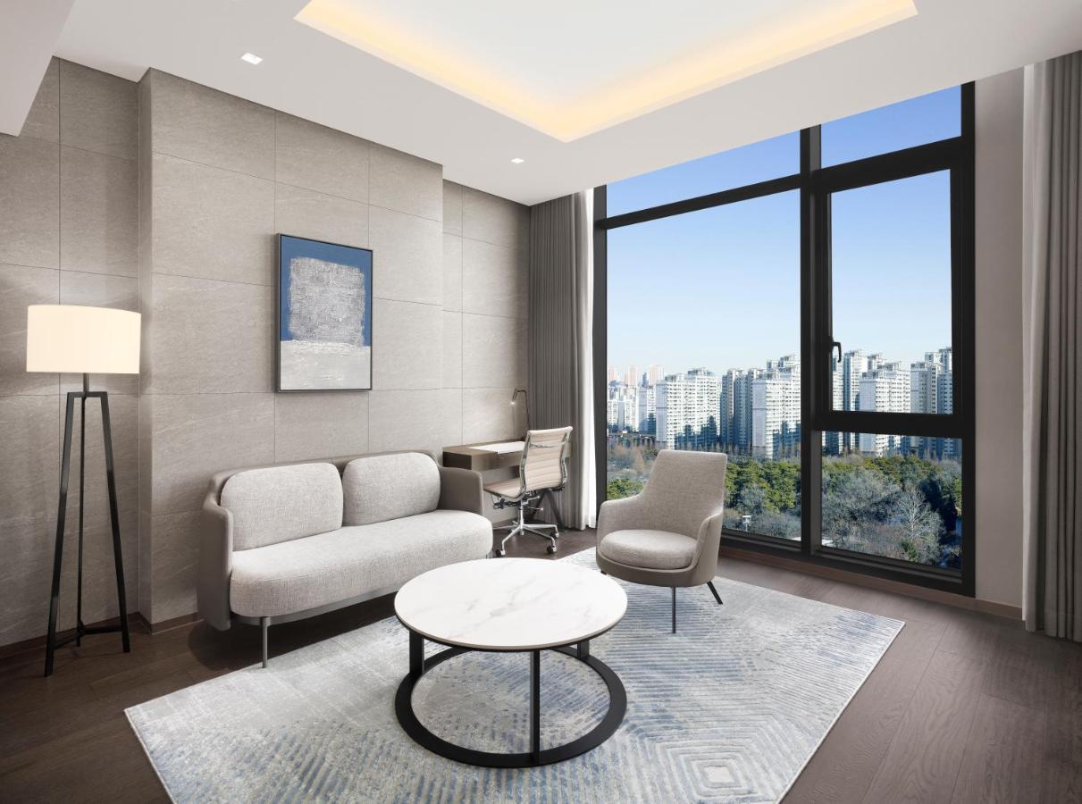 Four Points By Sheraton Сувон Экстерьер фото