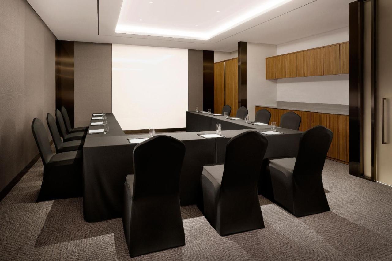 Four Points By Sheraton Сувон Экстерьер фото