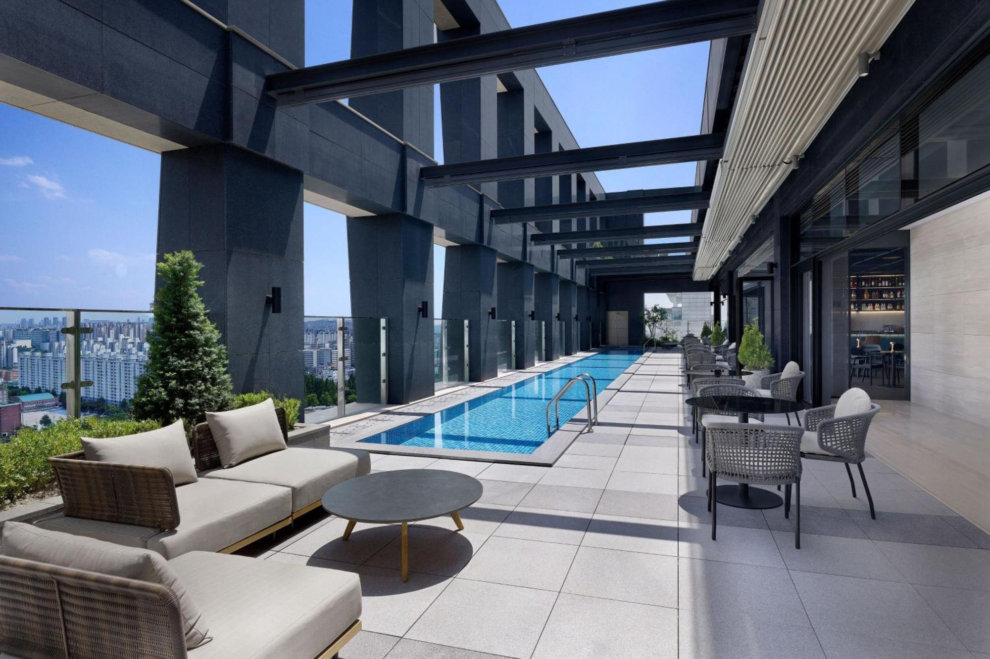 Four Points By Sheraton Сувон Экстерьер фото