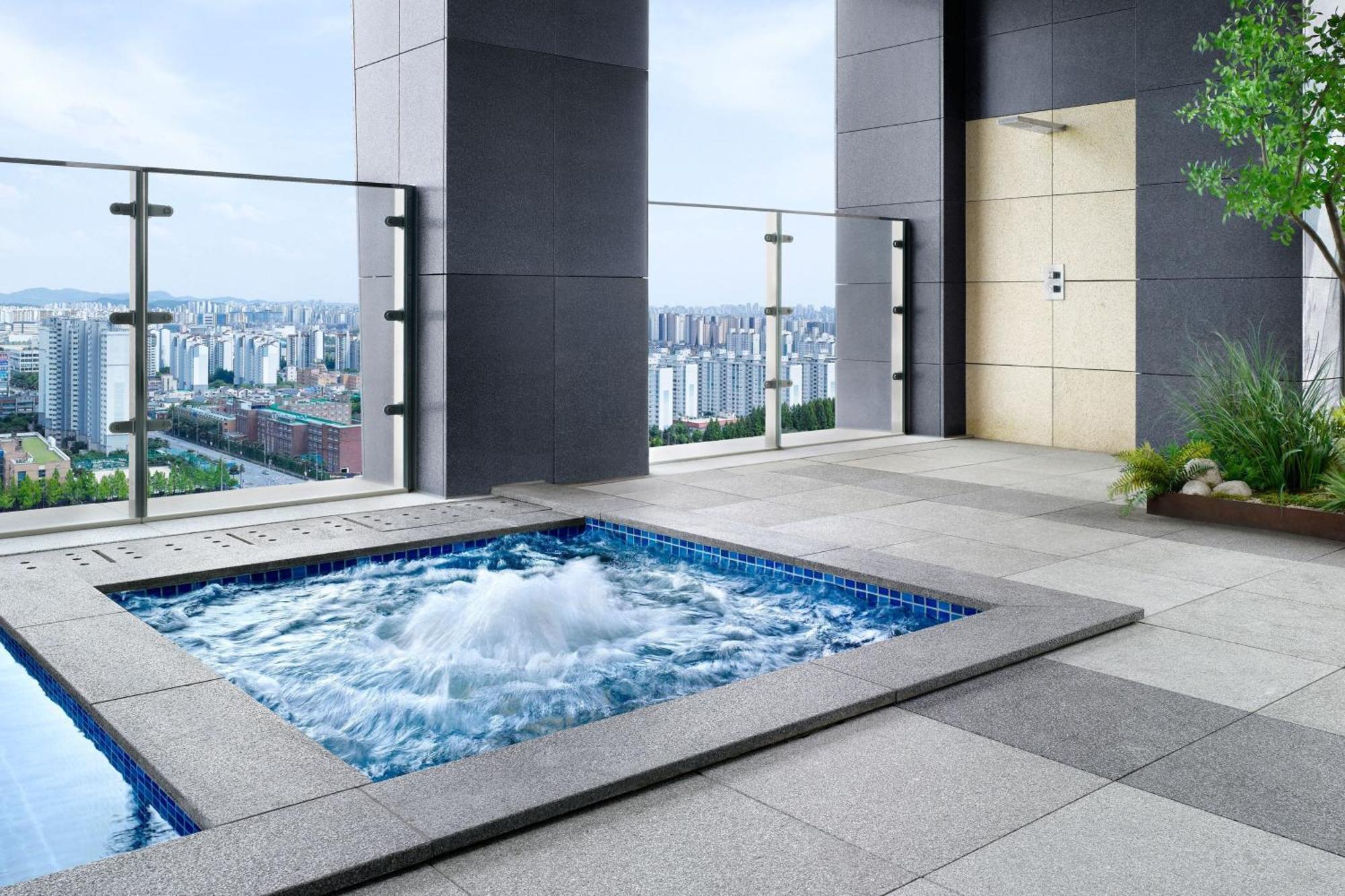 Four Points By Sheraton Сувон Экстерьер фото