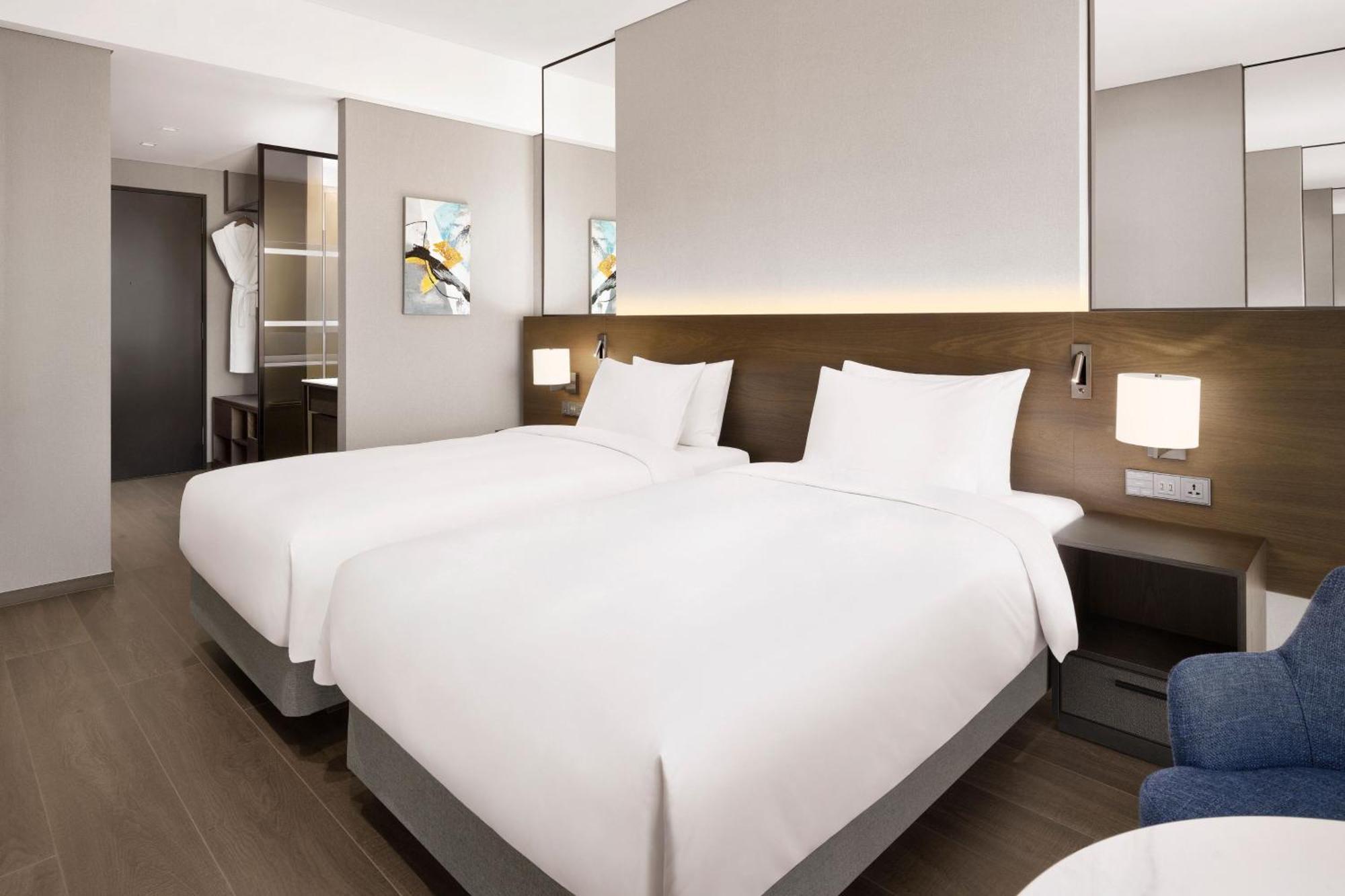 Four Points By Sheraton Сувон Экстерьер фото